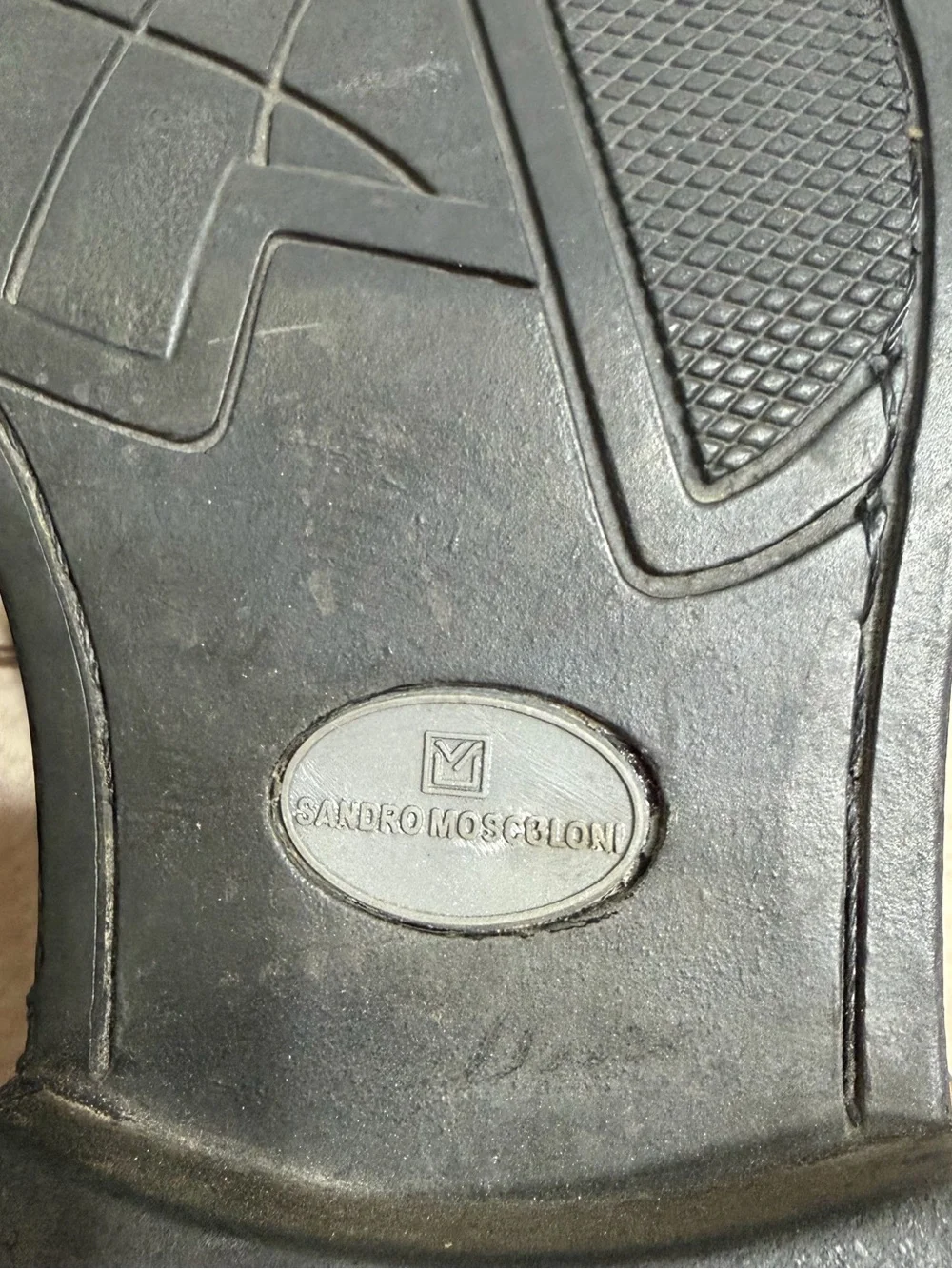Sandro Moscoloni oxfords classic detailing